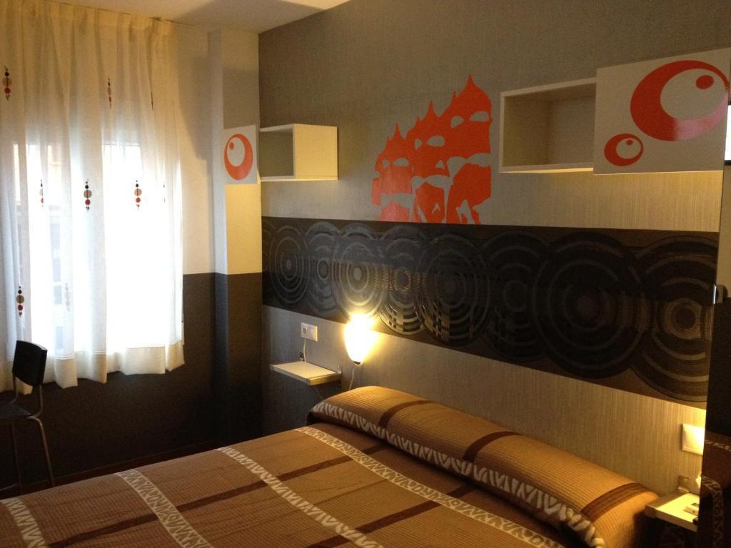 Hostal Gaudi Cuenca Δωμάτιο φωτογραφία